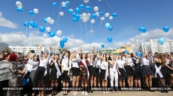 В Минске последний звонок прозвенит для 10 тыс. одиннадцатиклассников