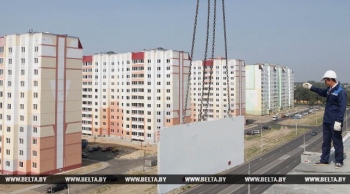 В Беларуси 36% введенного в январе-апреле жилья построено для нуждающихся